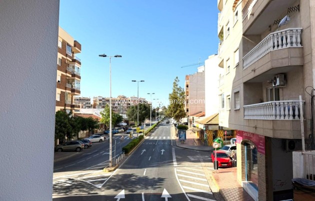 Resale - Apartment / flat - Alicante City - Parque de las Naciones