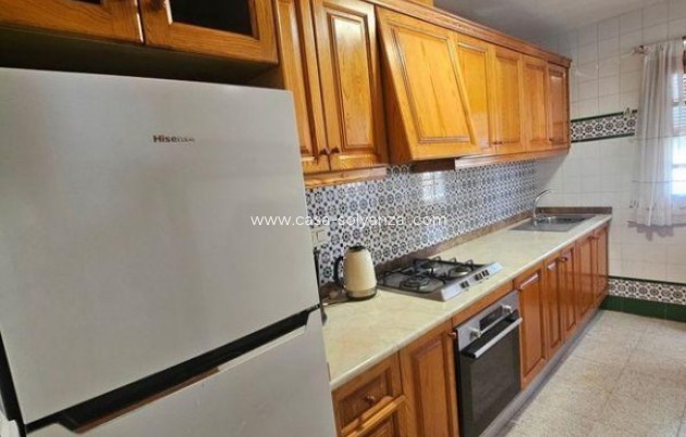 Resale - Bungalow - Pilar de la Horadada - Costa Blanca