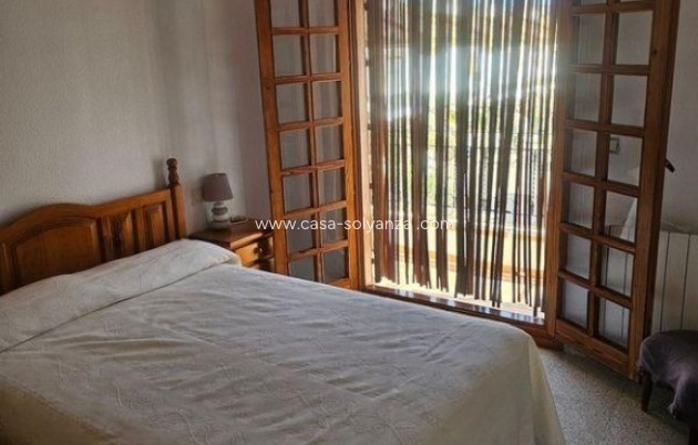 Resale - Bungalow - Pilar de la Horadada - Costa Blanca