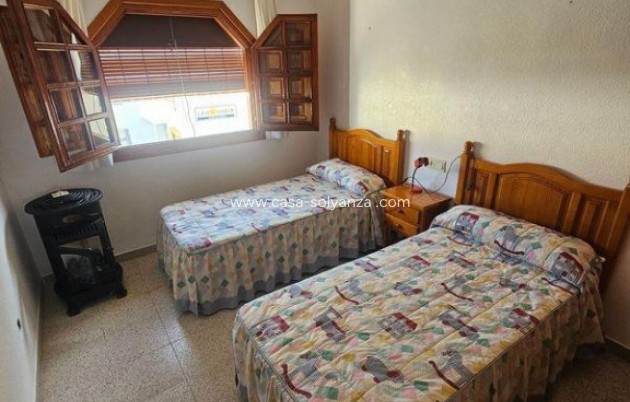 Resale - Bungalow - Pilar de la Horadada - Costa Blanca