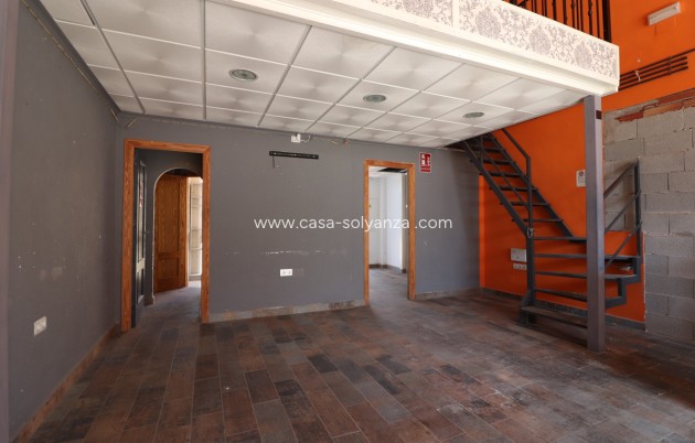 Resale - Commercial Property - Algorfa - Algorfa Centro