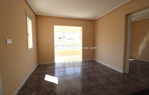 Resale - Apartment / flat - Orihuela - Punta Prima