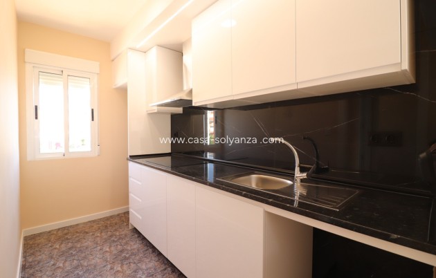 Resale - Apartment / flat - Orihuela - Punta Prima