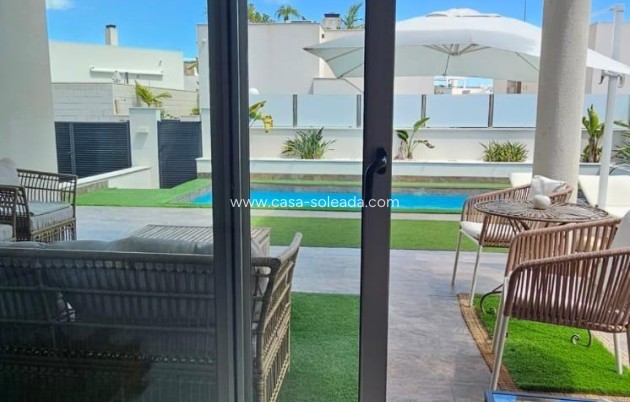 Revente - Villa - Orihuela Costa - Villamartín