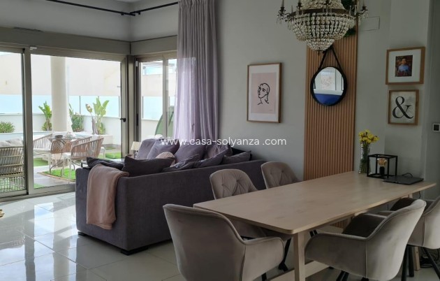 Revente - Villa - Orihuela Costa - Villamartín