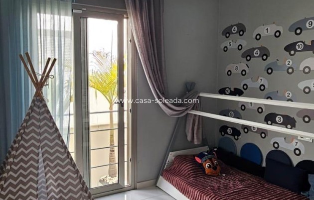 Revente - Villa - Orihuela Costa - Villamartín
