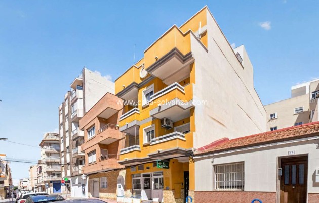 Resale - Apartment / flat - Torrevieja - Torrevieja Centro