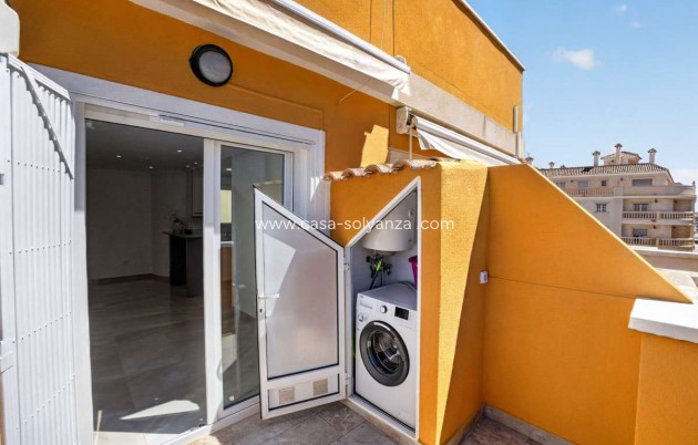 Resale - Apartment / flat - Torrevieja - Torrevieja Centro