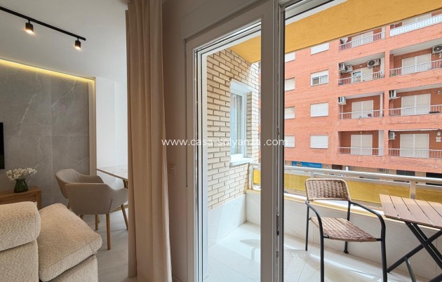 Wiederverkauf - Wohnung - Torrevieja - Playa del Cura
