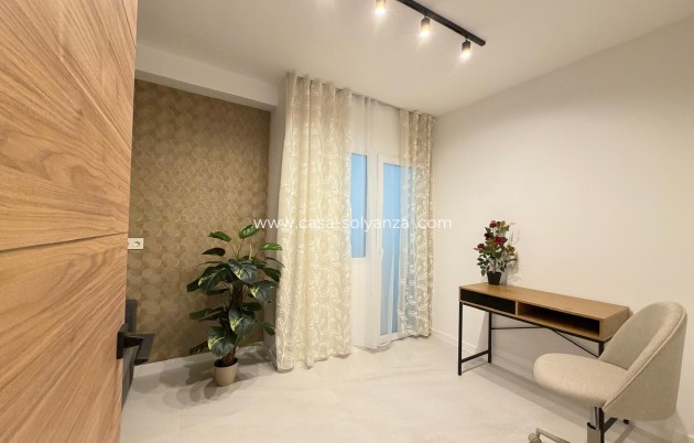 Wiederverkauf - Wohnung - Torrevieja - Playa del Cura