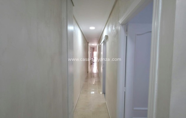 Revente - Appartement - Torrevieja - Nueva Torrevieja