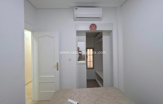 Revente - Appartement - Torrevieja - Nueva Torrevieja