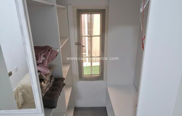 Revente - Appartement - Torrevieja - Nueva Torrevieja
