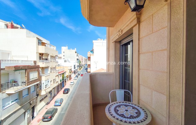 Reventa - Apartamento / piso - Torrevieja - Costa Blanca