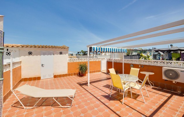 Resale - Apartment / flat - Torrevieja - Torrevieja Centro