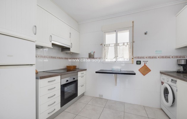 Resale - Apartment / flat - Torrevieja - Torrevieja Centro