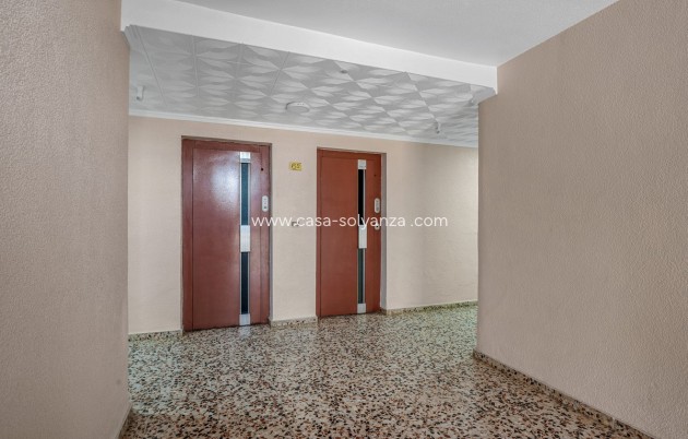 Resale - Apartment / flat - Orihuela - Punta Prima