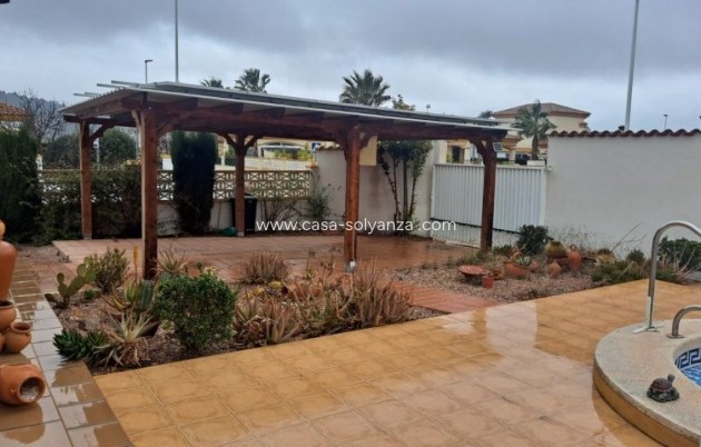 Resale - Villa - Hondón de las Nieves - Inland