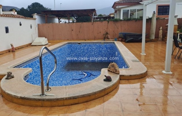 Resale - Villa - Hondón de las Nieves - Inland