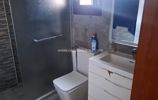Resale - Villa - Hondón de las Nieves - Inland