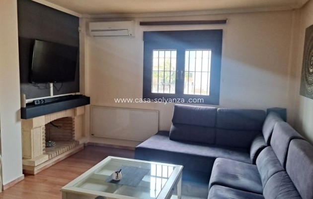Resale - Villa - Hondón de las Nieves - Inland