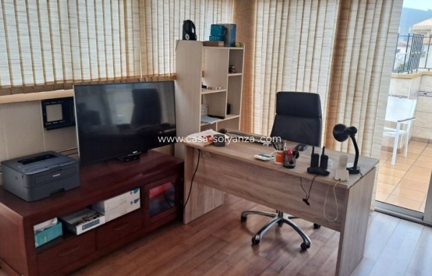 Resale - Villa - Hondón de las Nieves - Inland