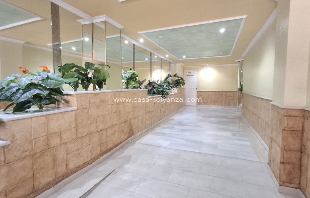 Resale - Apartment / flat - Torrevieja - Torrevieja Centro