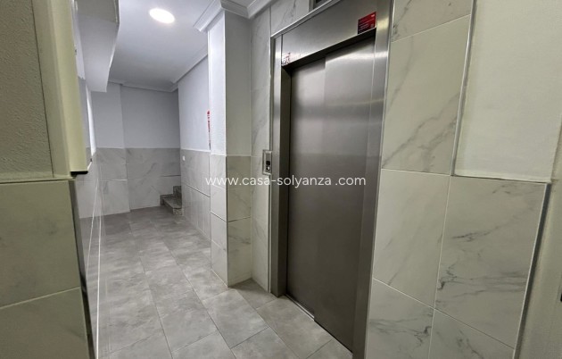 Reventa - Apartamento / piso - Torrevieja - Torrevieja Centro