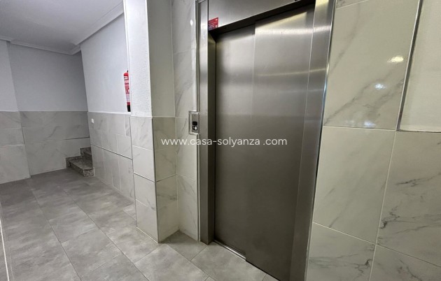 Reventa - Apartamento / piso - Torrevieja - Torrevieja Centro
