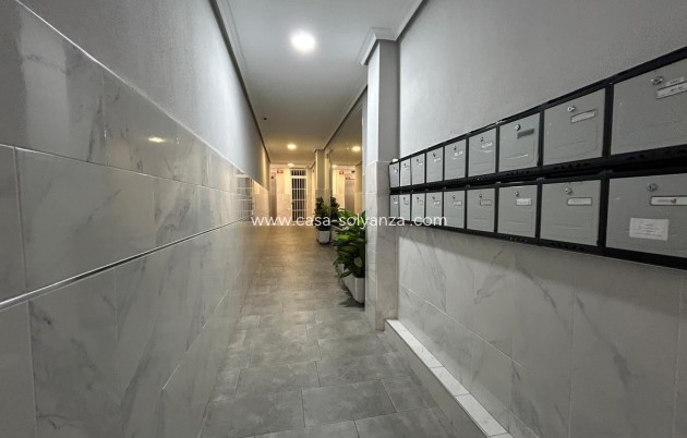 Reventa - Apartamento / piso - Torrevieja - Torrevieja Centro