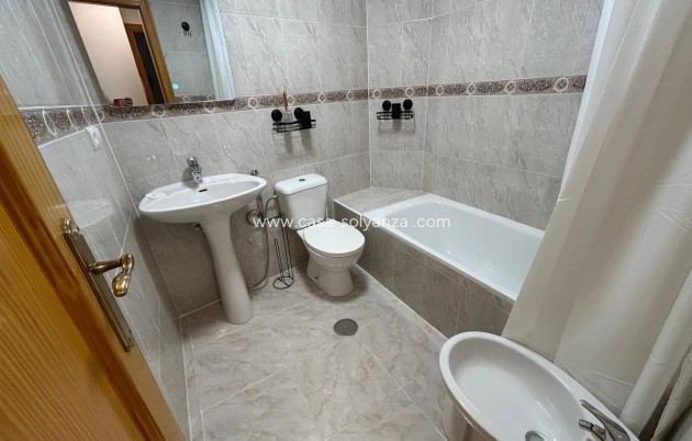 Reventa - Apartamento / piso - Torrevieja - Torrevieja Centro