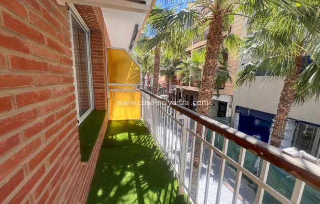 Resale - Apartment / flat - Torrevieja - Torrevieja Centro