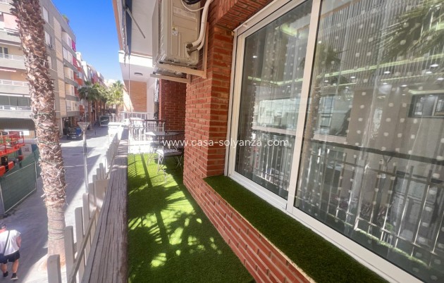 Resale - Apartment / flat - Torrevieja - Torrevieja Centro