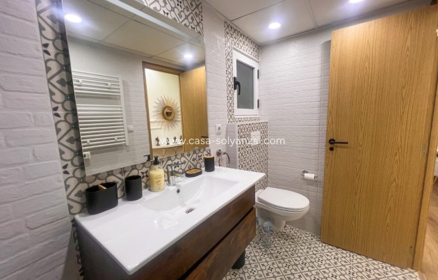 Resale - Apartment / flat - Torrevieja - Torrevieja Centro