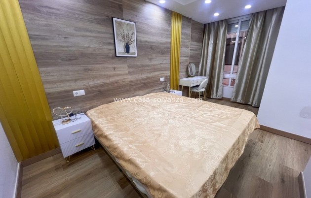 Resale - Apartment / flat - Torrevieja - Torrevieja Centro