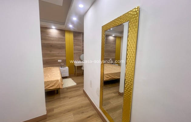 Resale - Apartment / flat - Torrevieja - Torrevieja Centro