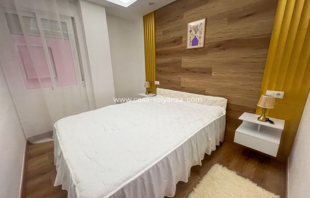 Resale - Apartment / flat - Torrevieja - Torrevieja Centro
