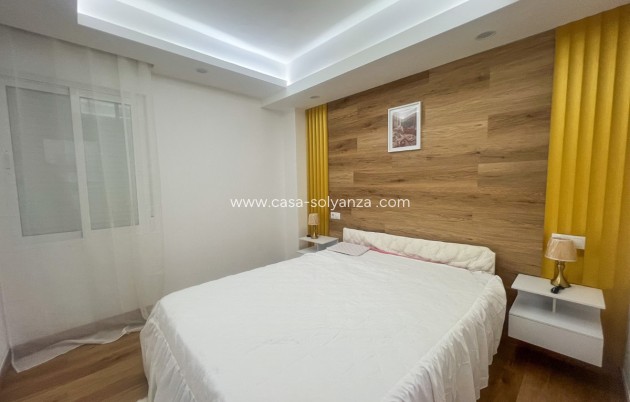 Resale - Apartment / flat - Torrevieja - Torrevieja Centro