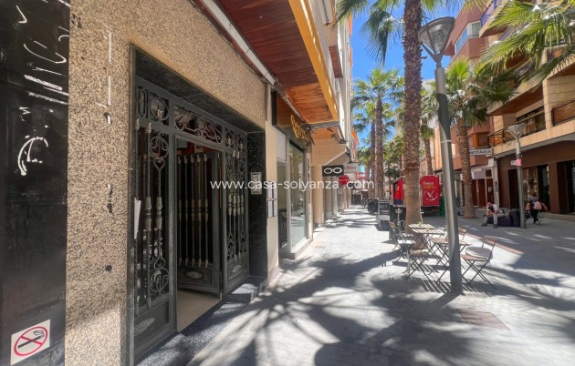 Resale - Apartment / flat - Torrevieja - Torrevieja Centro