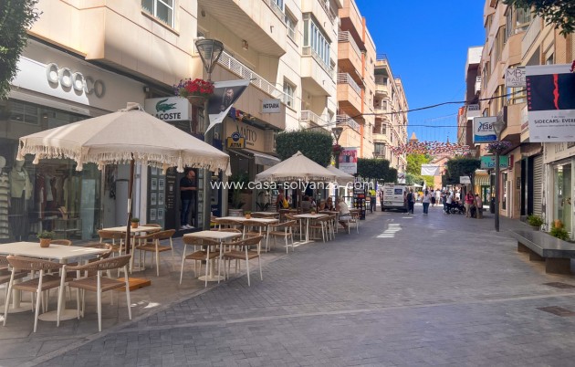 Resale - Apartment / flat - Torrevieja - Torrevieja Centro