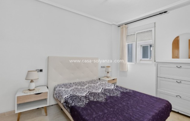 Resale - Apartment / flat - Torrevieja - Costa Blanca