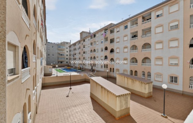 Resale - Apartment / flat - Torrevieja - Costa Blanca