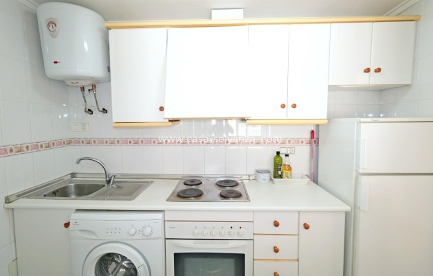 Resale - Apartment / flat - Torrevieja - Playa del Cura