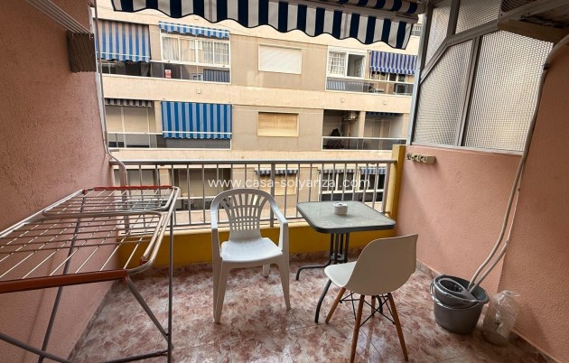 Herverkoop - Appartement / flat - Torrevieja - Playa de los Locos