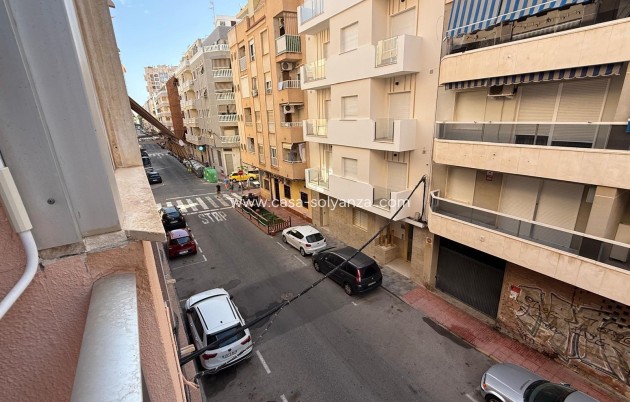 Herverkoop - Appartement / flat - Torrevieja - Playa de los Locos