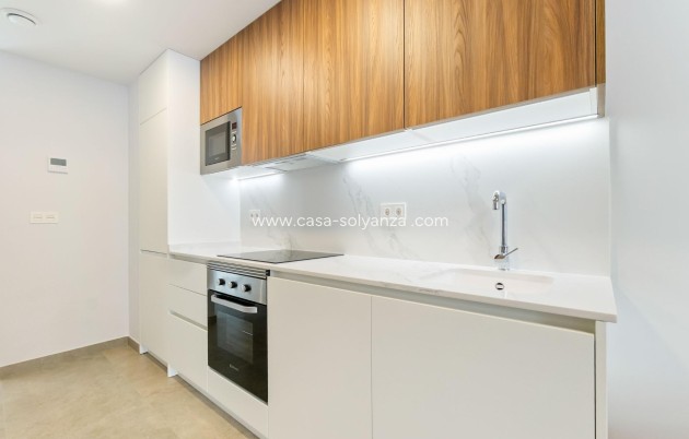 Resale - Apartment / flat - Torrevieja - Playa del Cura
