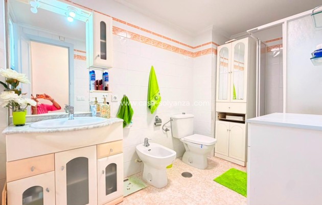 Resale - Apartment / flat - Torrevieja - Playa del Cura