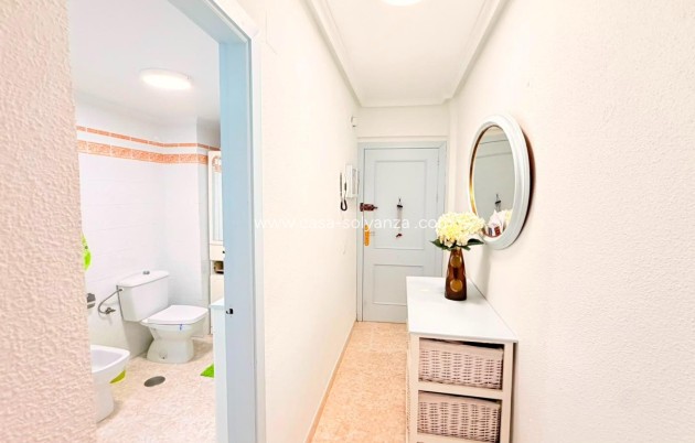 Resale - Apartment / flat - Torrevieja - Playa del Cura