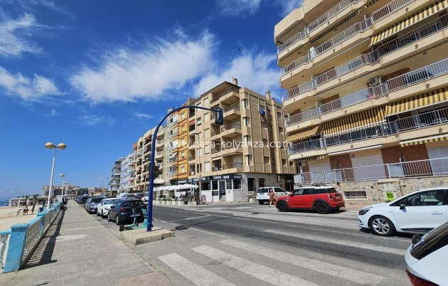 Herverkoop - Appartement / flat - Torrevieja - Playa de los Locos