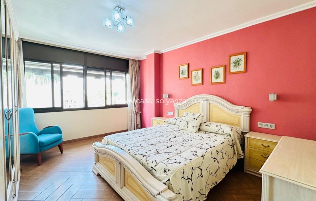 Resale - Apartment / flat - Torrevieja - Center